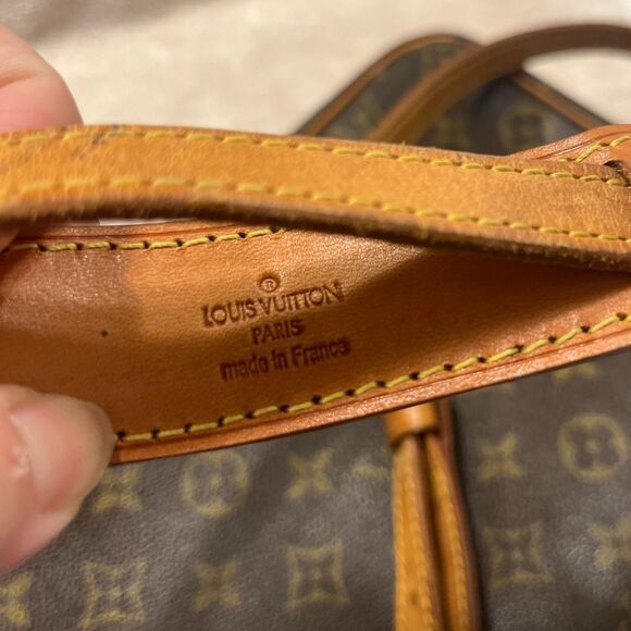 Louis Vuitton Saint Germain 24 monogram - Picture 16 of 17
